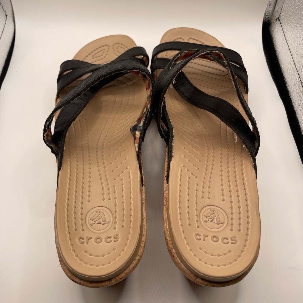 Crocs A Leigh Black leather Wedge Sandals size 10 - Picture 6 of 9